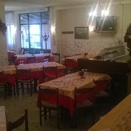 B&B Il Pantanello Рока ди Папа Екстериор снимка